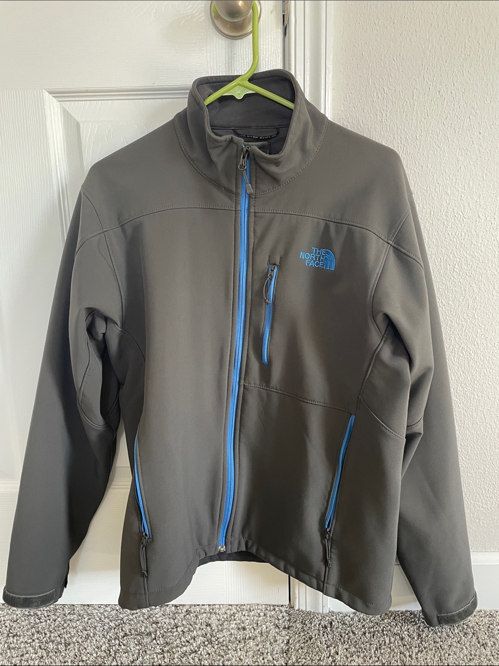 The North Face Men's Charcoal Jacket with Blue Accents - Small